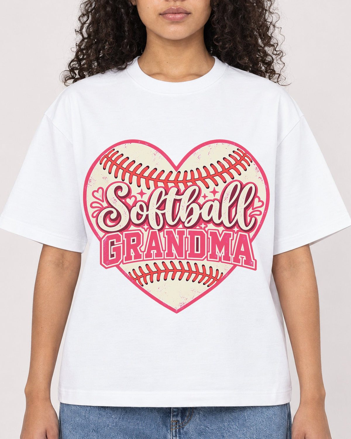 Mockup Boxy Heavyweight Tee White female close-up 10