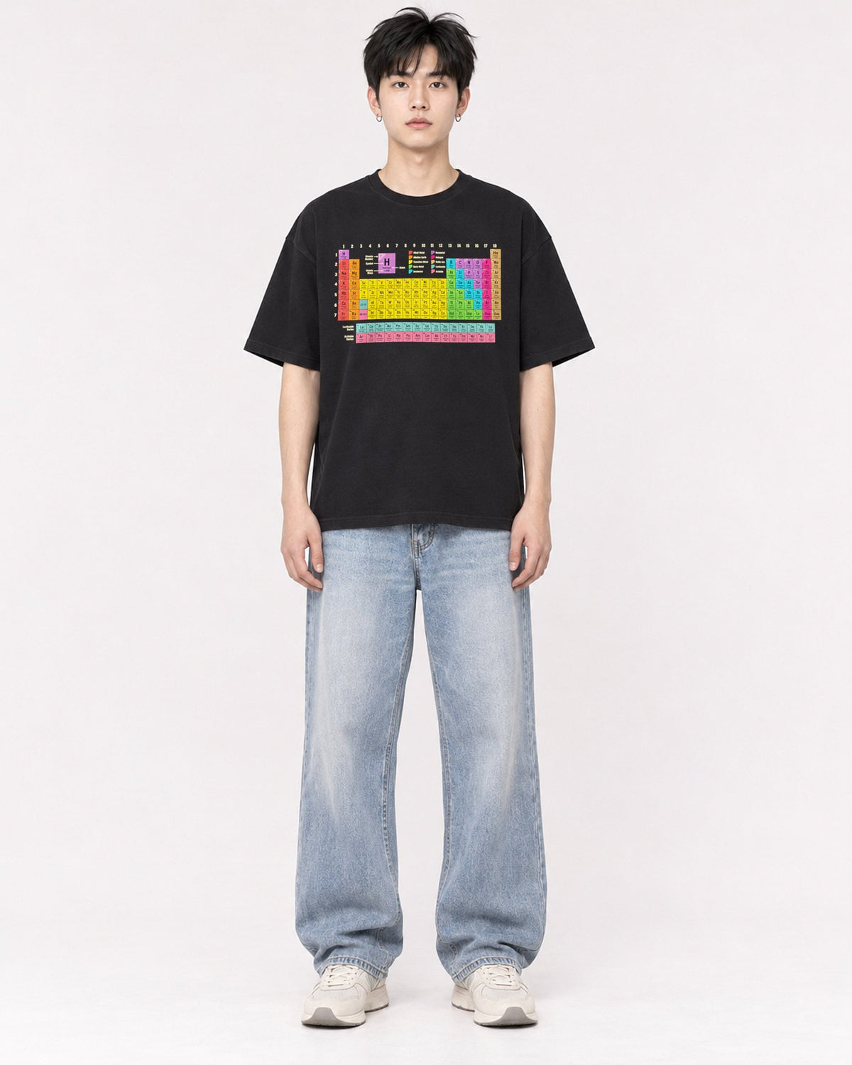 Mockup Boxy Heavyweight Tee Black male full-body 01