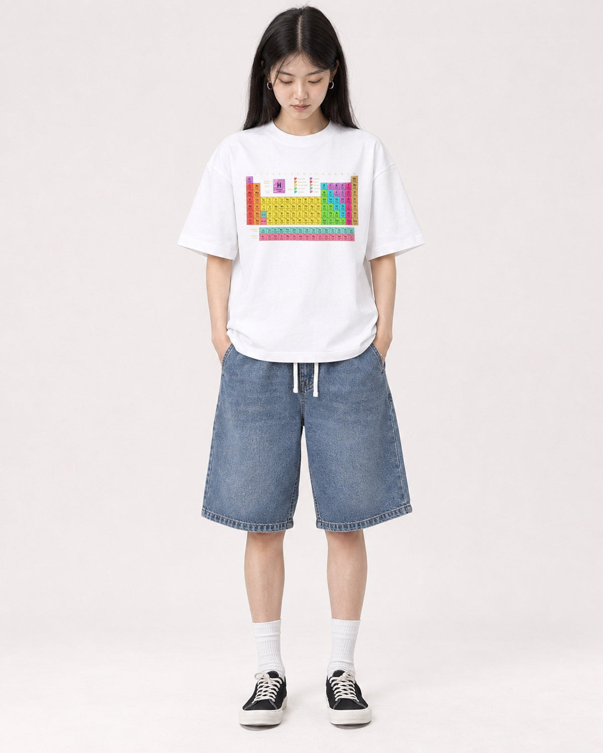 Mockup Boxy Heavyweight Tee White female full-body 01