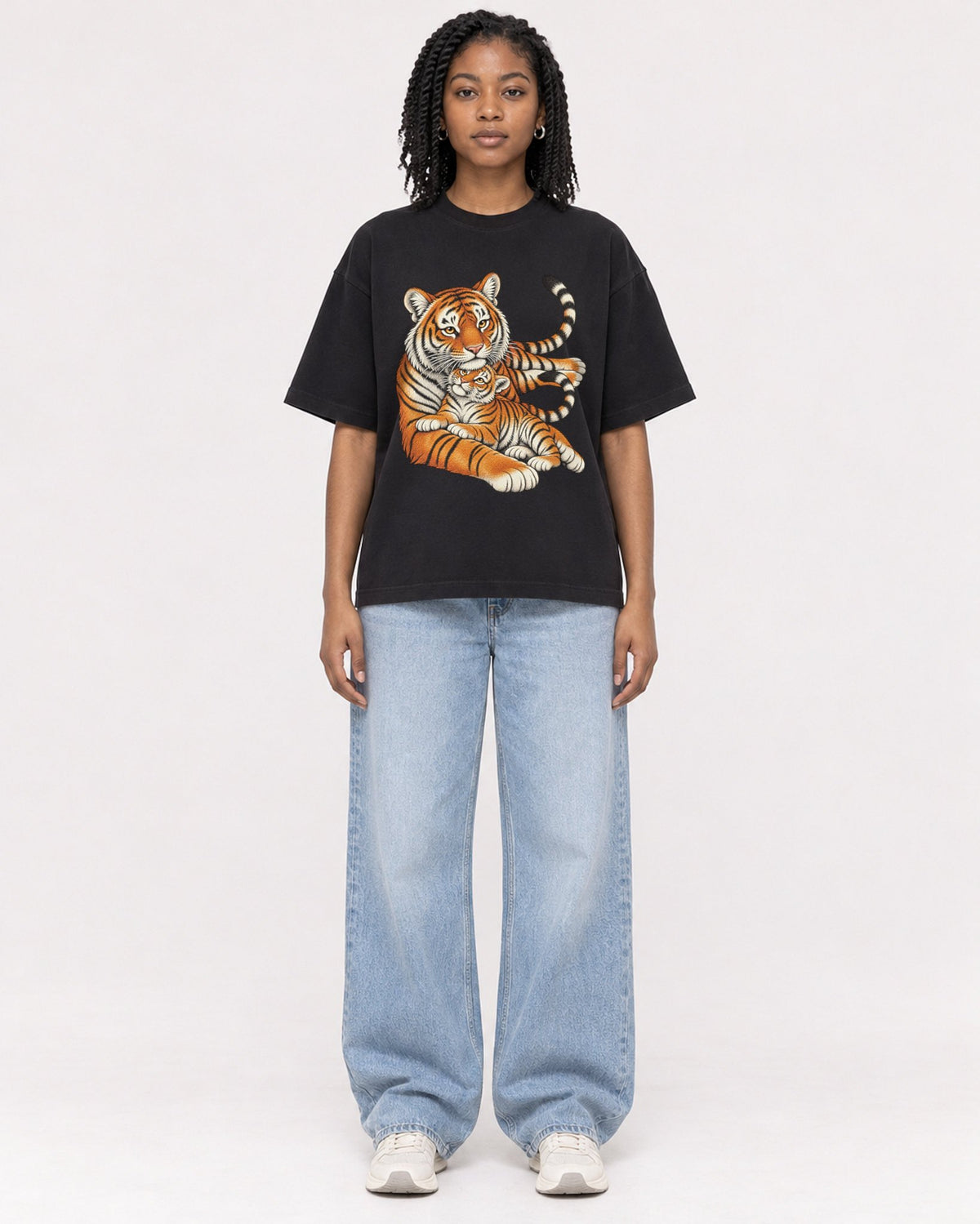 Mockup Boxy Heavyweight Tee Black female full-body 15