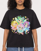 Mockup Boxy Heavyweight Tee Black female close-up 05