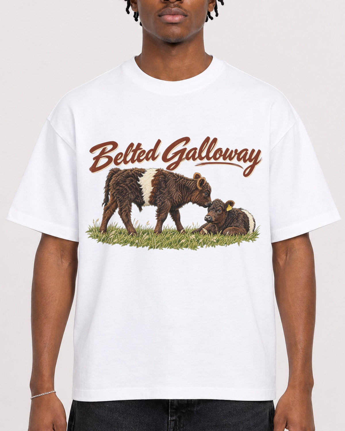 Mockup Boxy Heavyweight Tee White male close-up 05