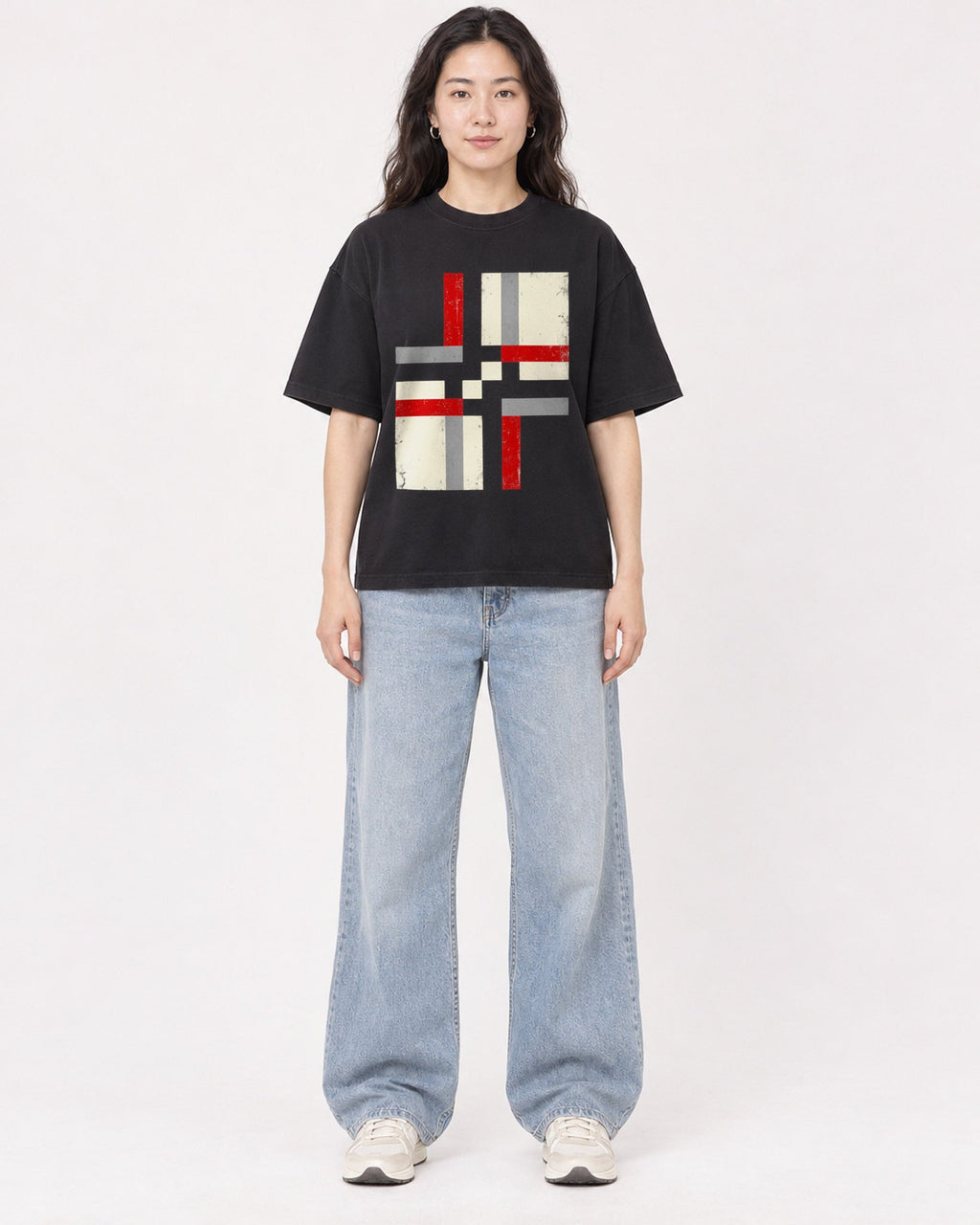 Mockup Boxy Heavyweight Tee Black female full-body 03