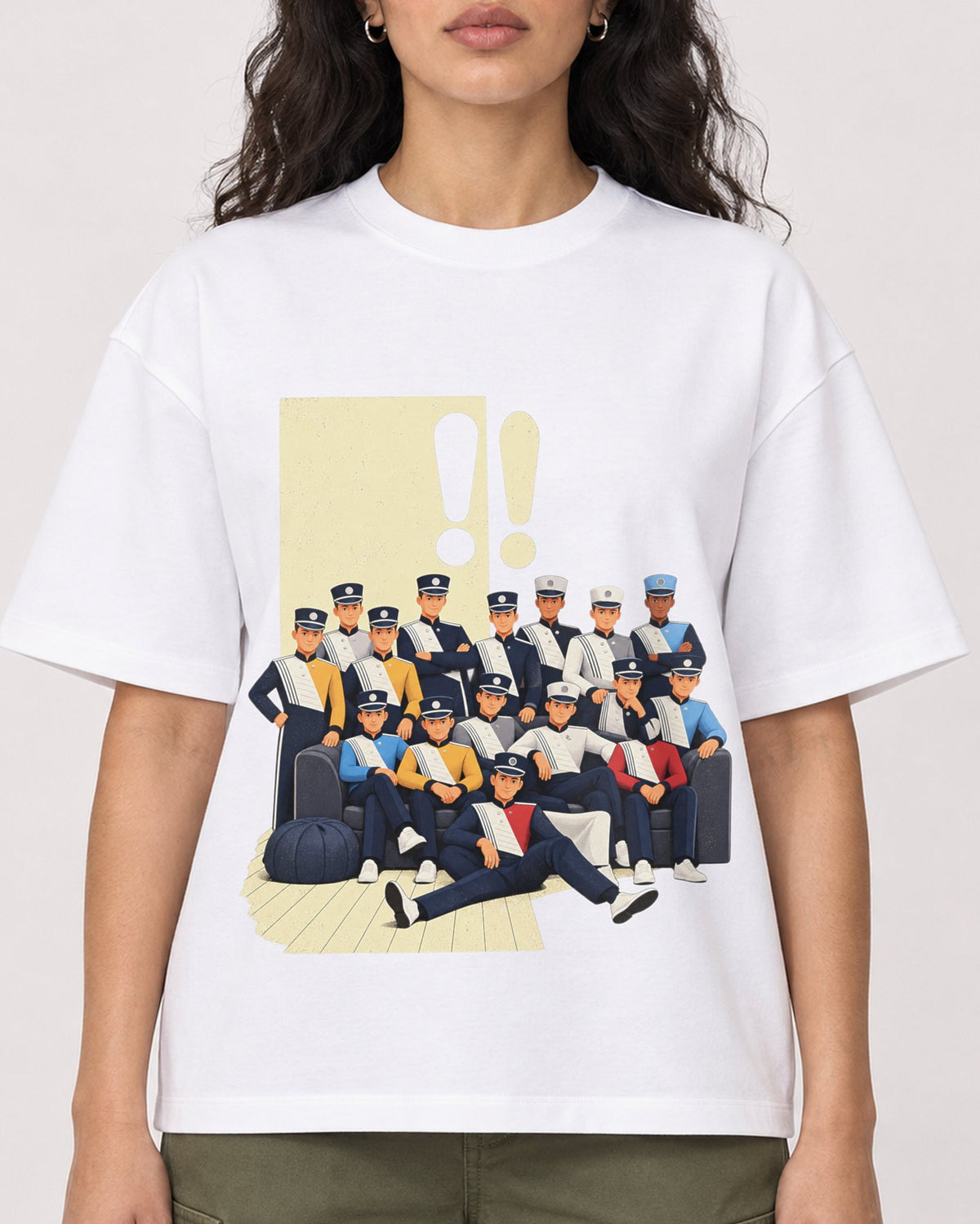 Mockup Boxy Heavyweight Tee White female close-up 07