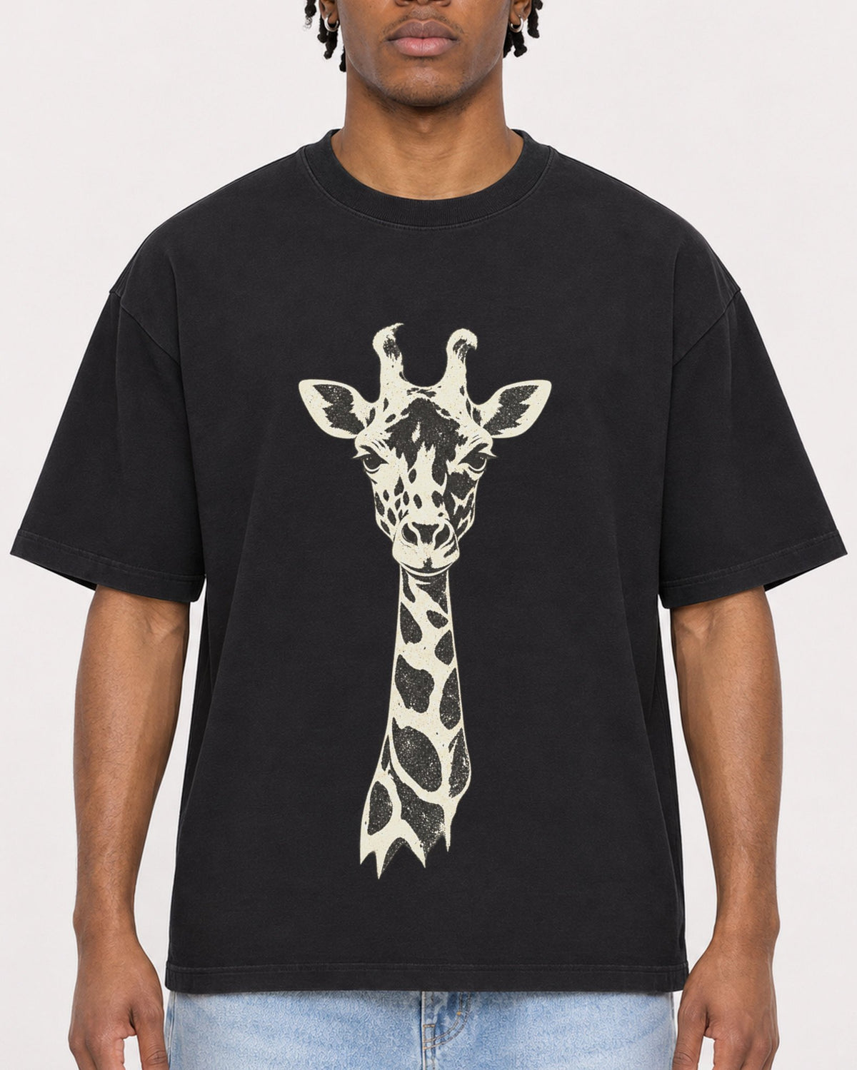 Mockup Boxy Heavyweight Tee Black male close-up 05