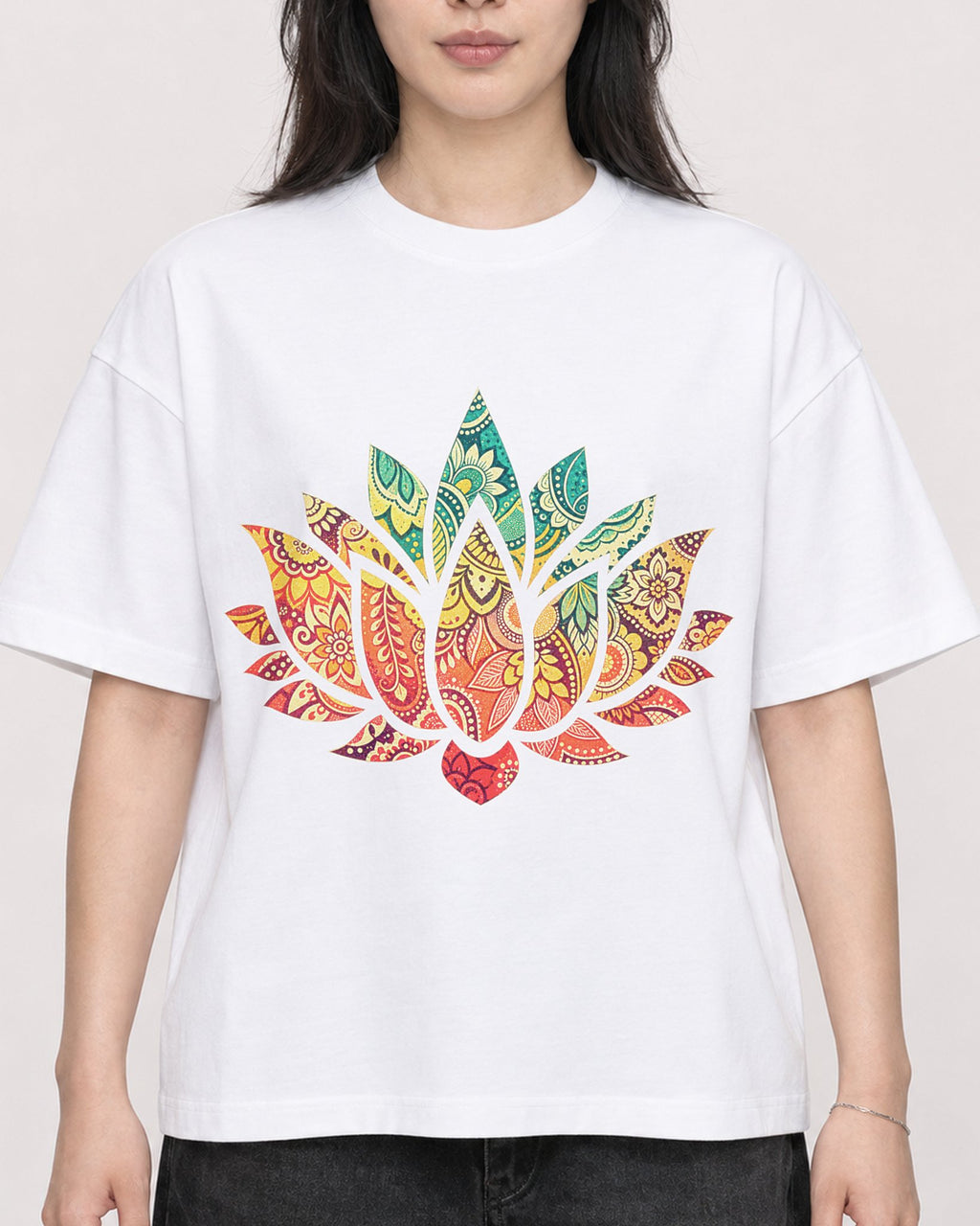 Mockup Boxy Heavyweight Tee White female close-up 13