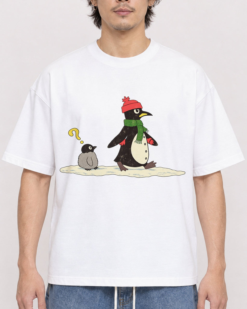 Mockup Boxy Heavyweight Tee White male close-up 03