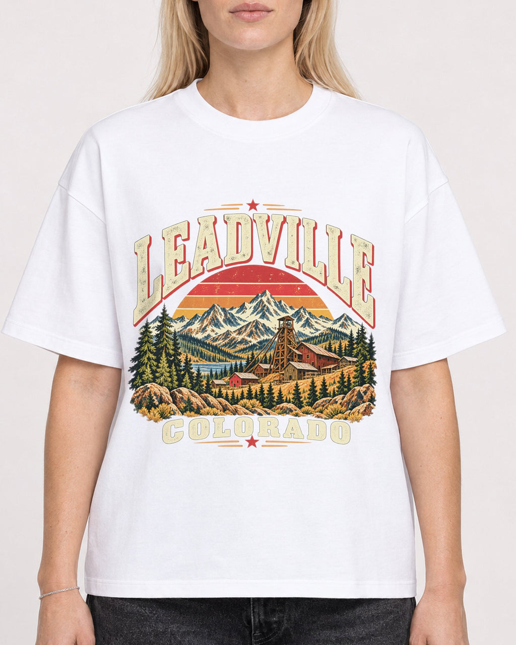 Mockup Boxy Heavyweight Tee White female close-up 08