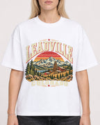 Mockup Boxy Heavyweight Tee White female close-up 08