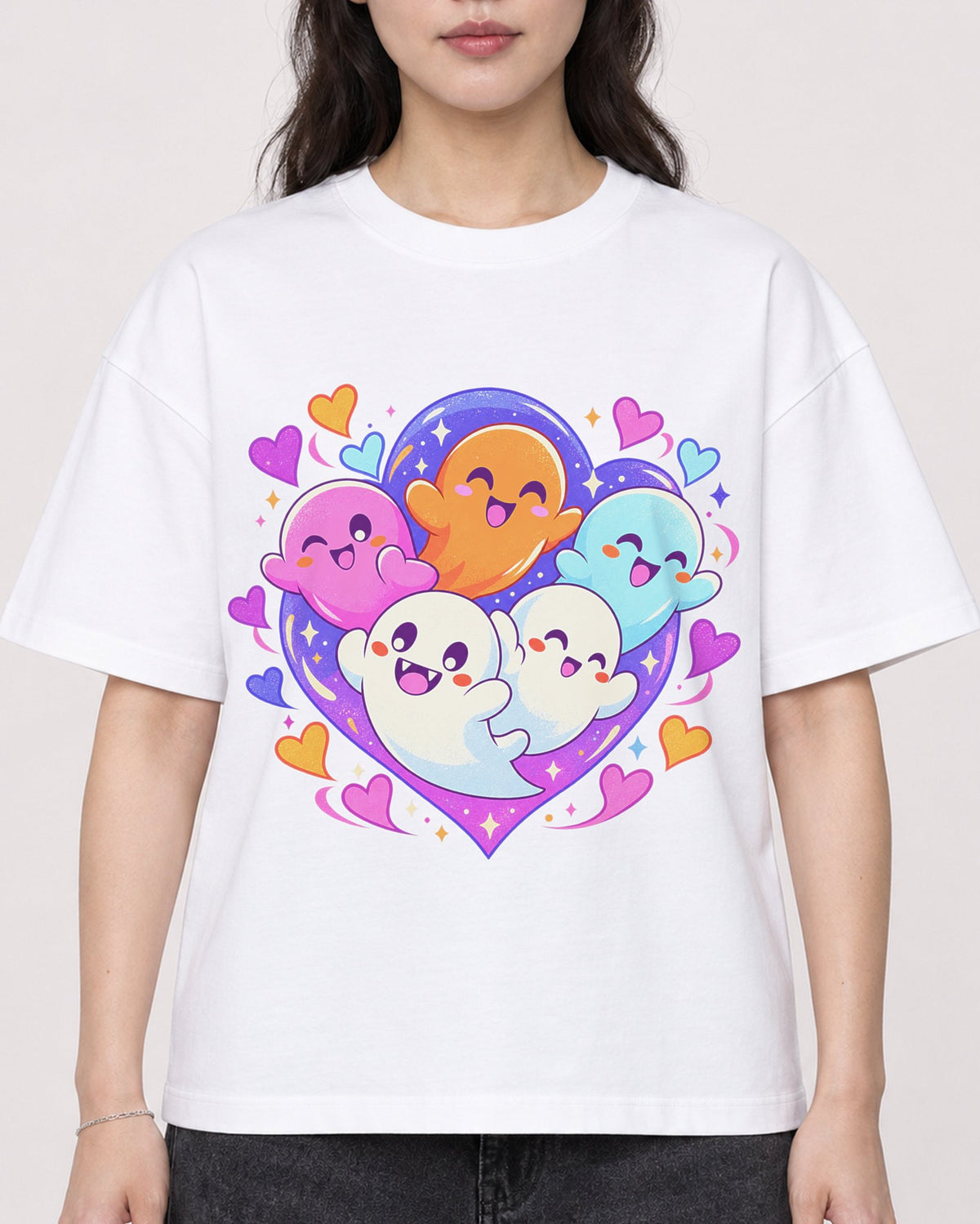 Mockup Boxy Heavyweight Tee White female close-up 03
