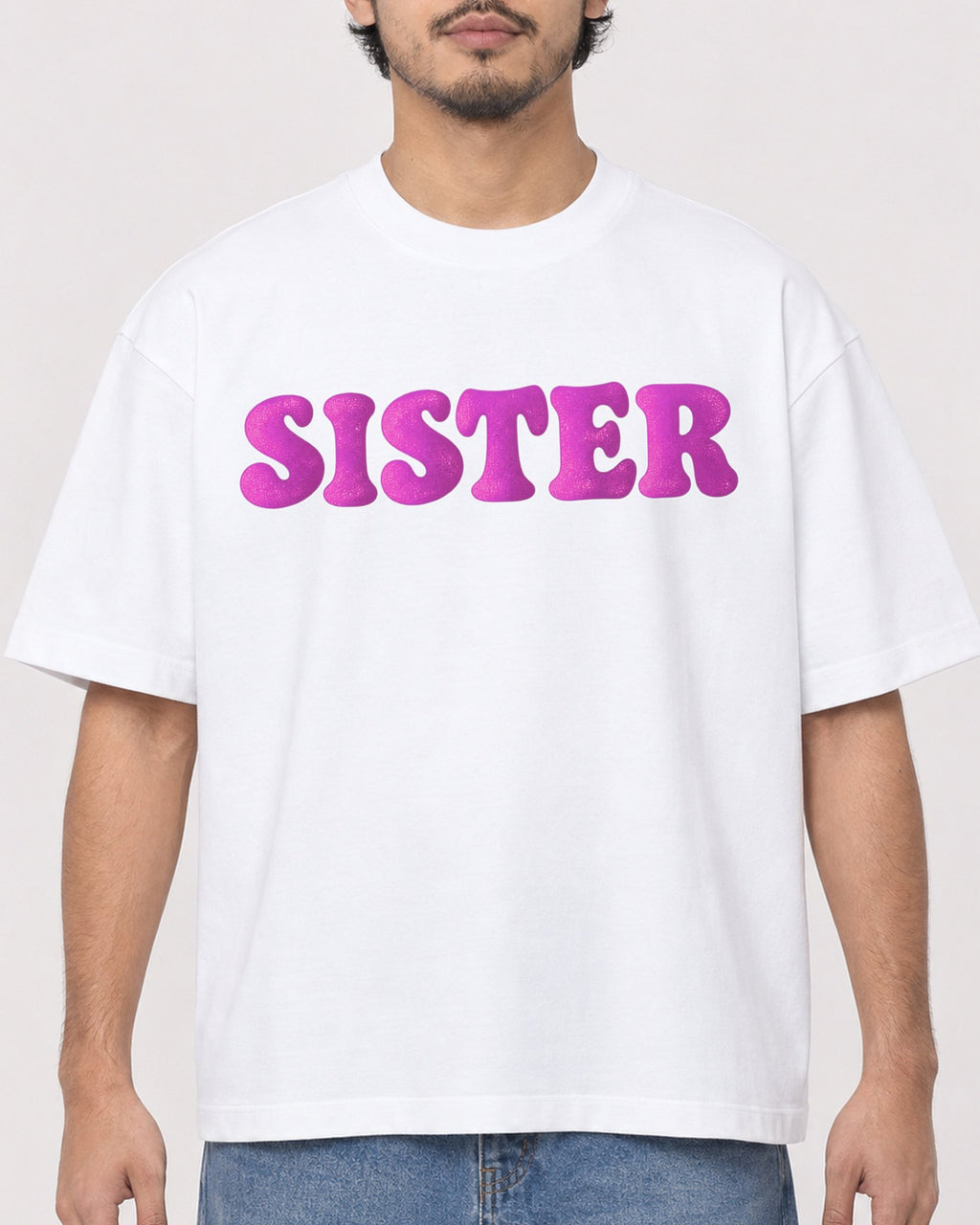 Mockup Boxy Heavyweight Tee White male close-up 02