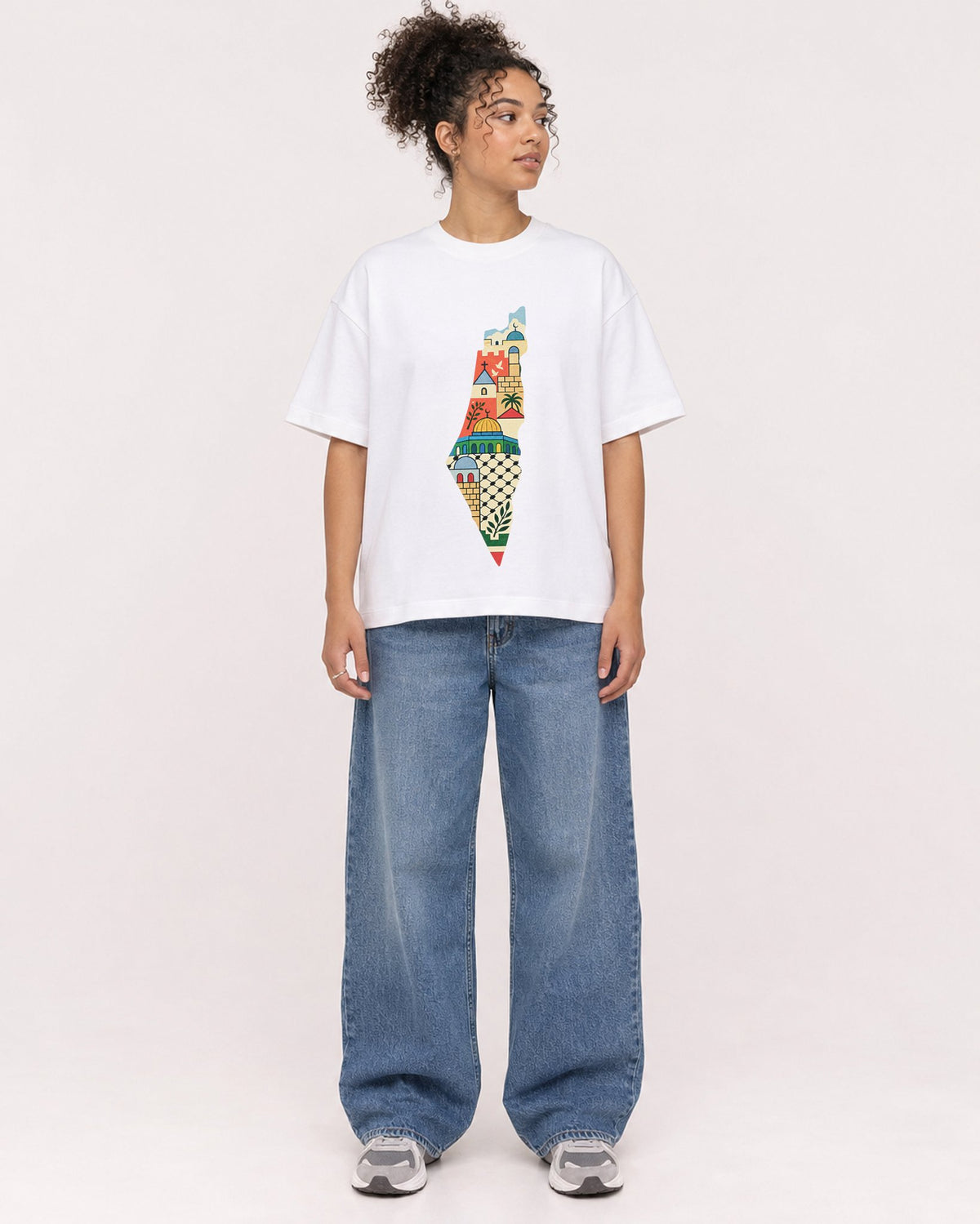 Mockup Boxy Heavyweight Tee White female full-body 20