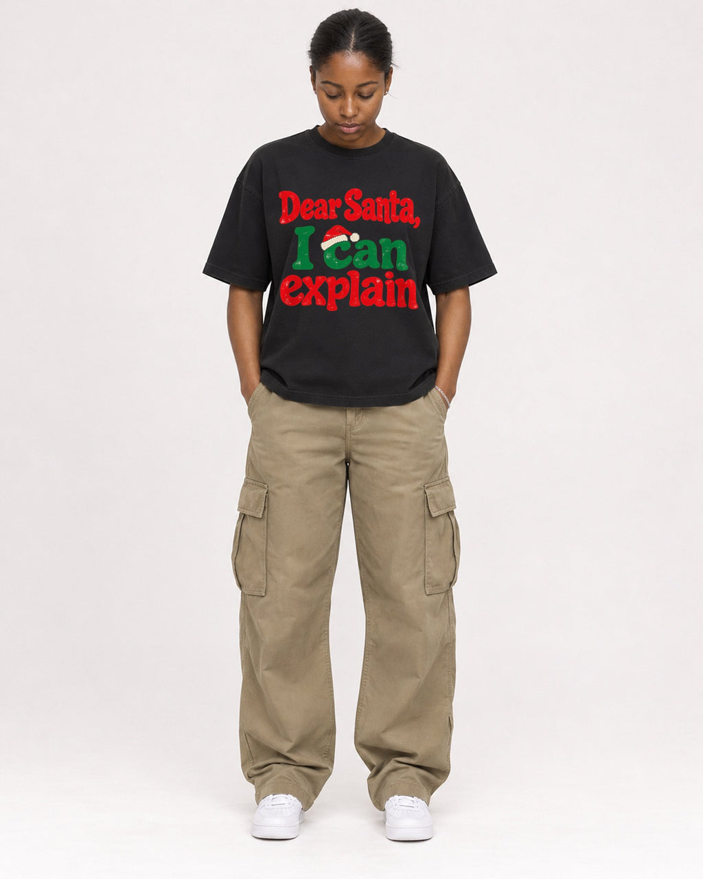 Mockup Boxy Heavyweight Tee Black female full-body 34