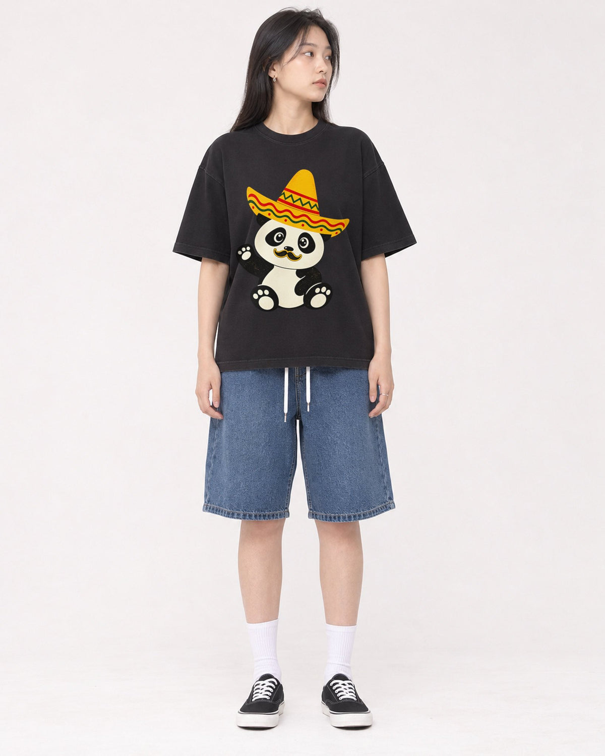 Mockup Boxy Heavyweight Tee Black female full-body 01