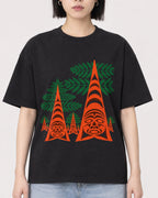 Mockup Boxy Heavyweight Tee Black female close-up 11