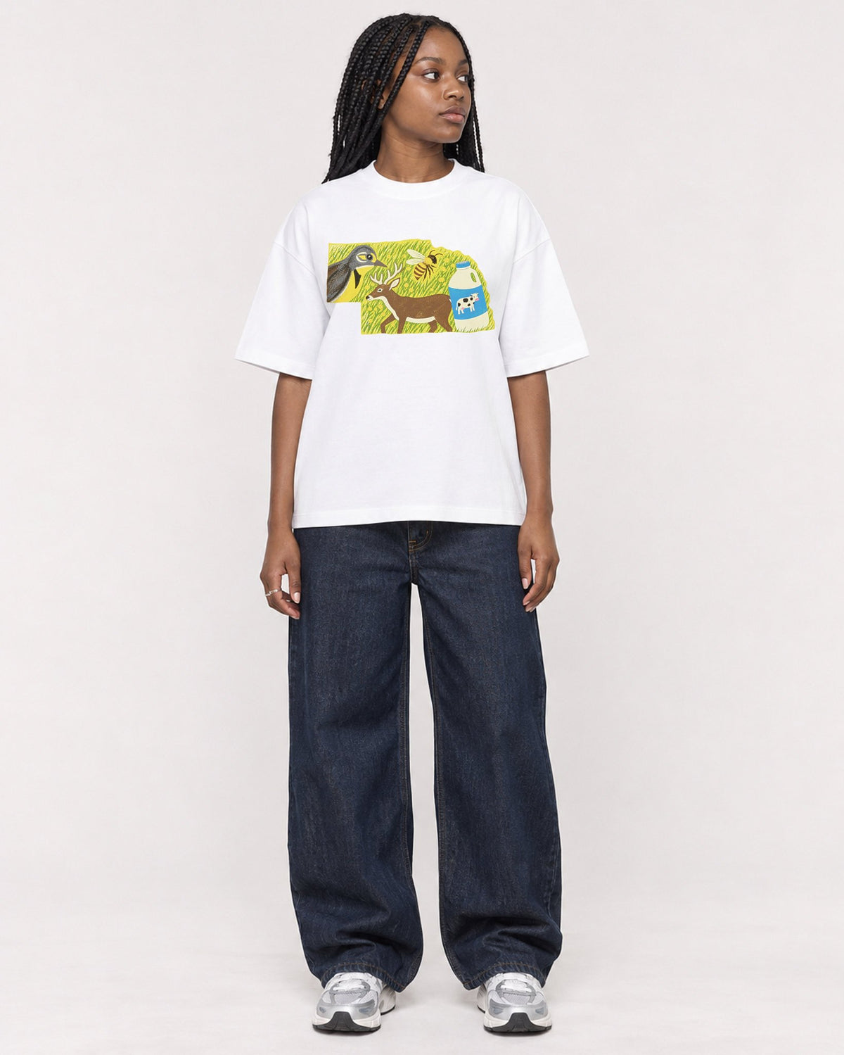 Mockup Boxy Heavyweight Tee White female full-body 04