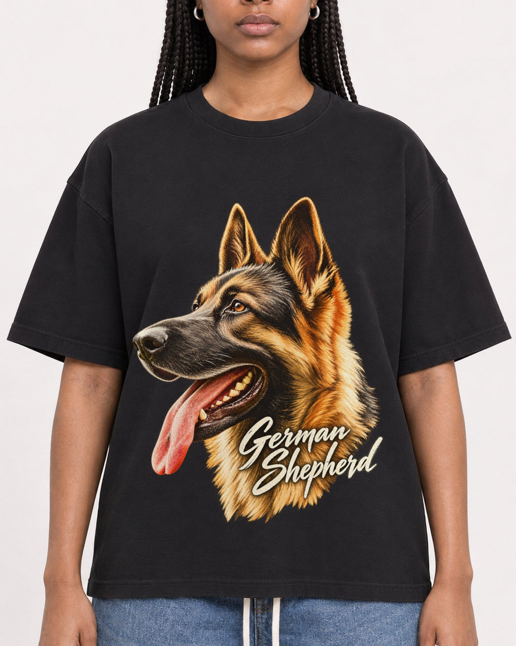 Mockup Boxy Heavyweight Tee Black female close-up 45