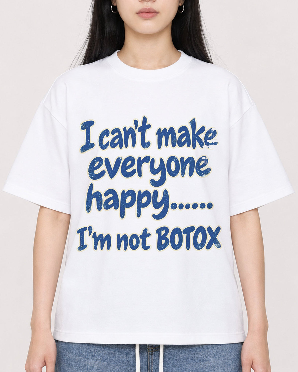 Mockup Boxy Heavyweight Tee White female close-up 01