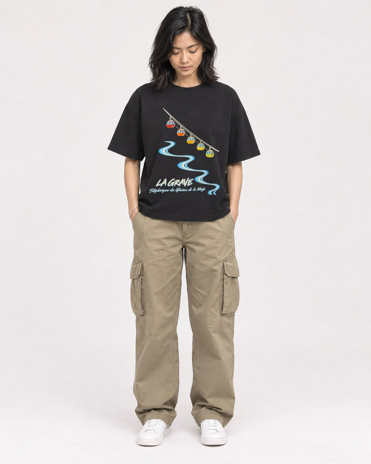 Mockup Boxy Heavyweight Tee Black female full-body 22