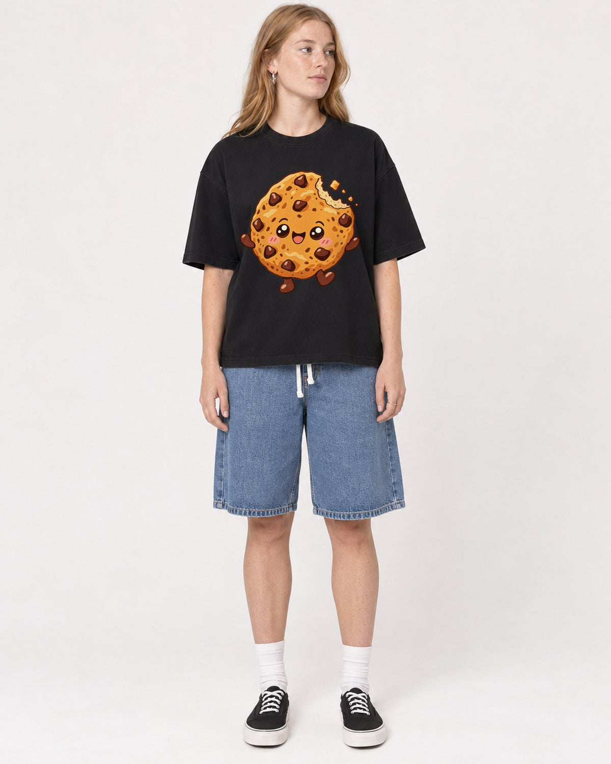 Mockup Boxy Heavyweight Tee Black female full-body 49