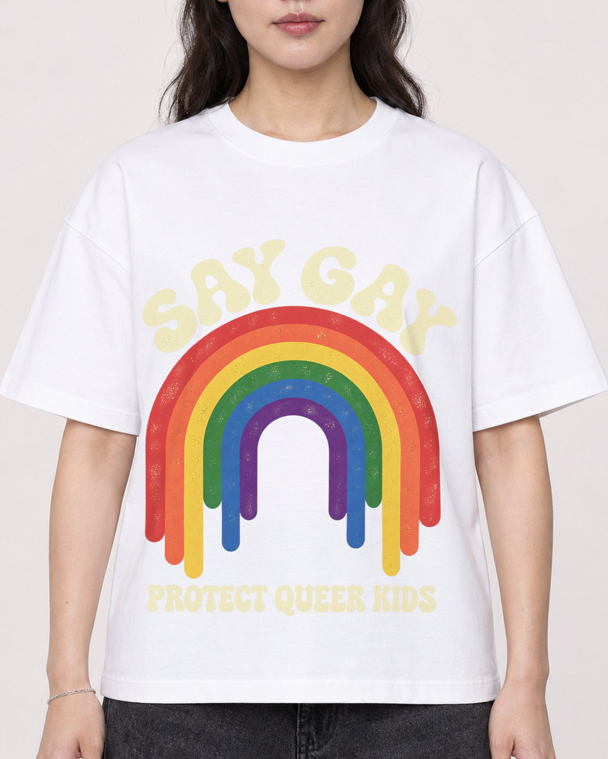 Mockup Boxy Heavyweight Tee White female close-up 03