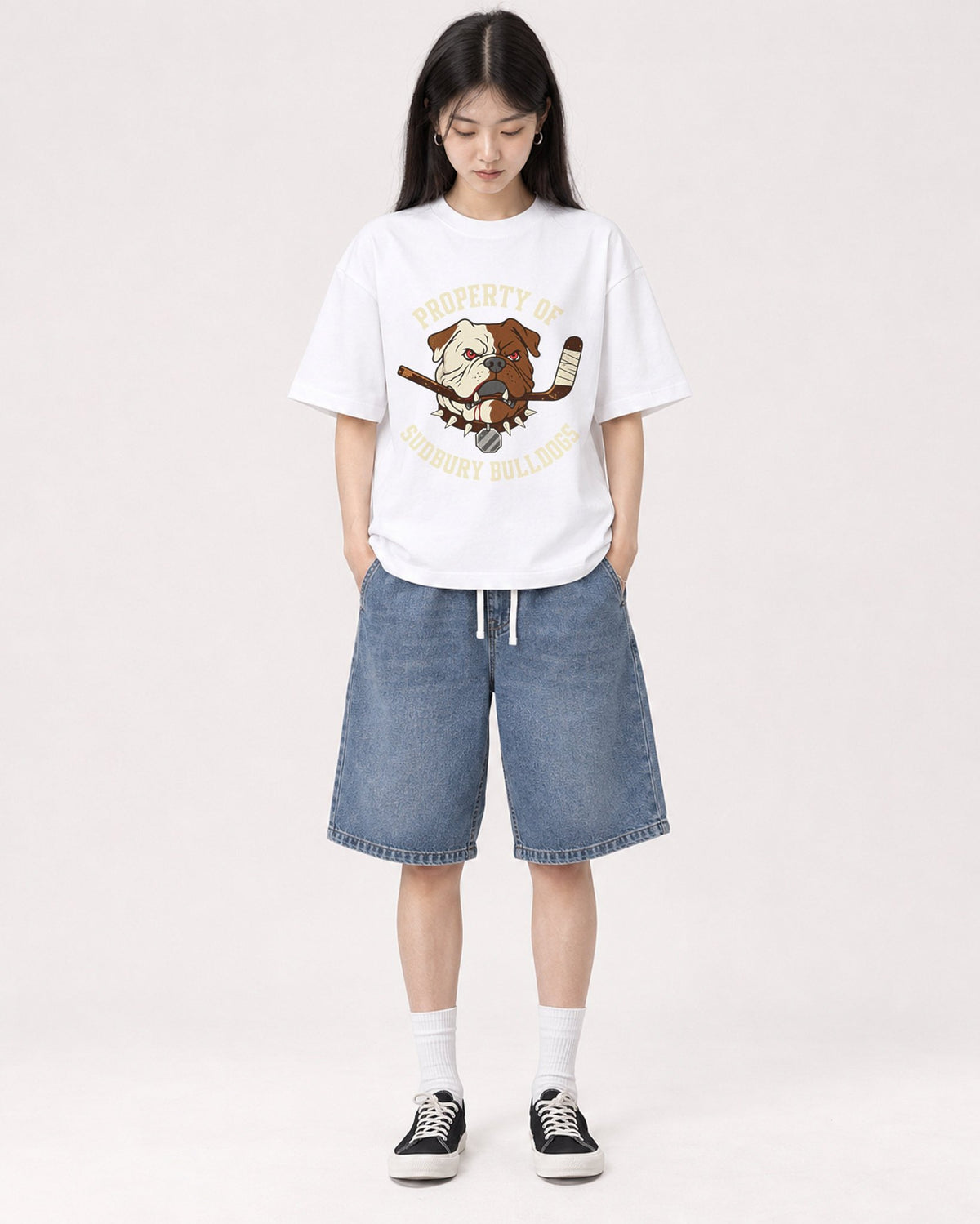 Mockup Boxy Heavyweight Tee White female full-body 01