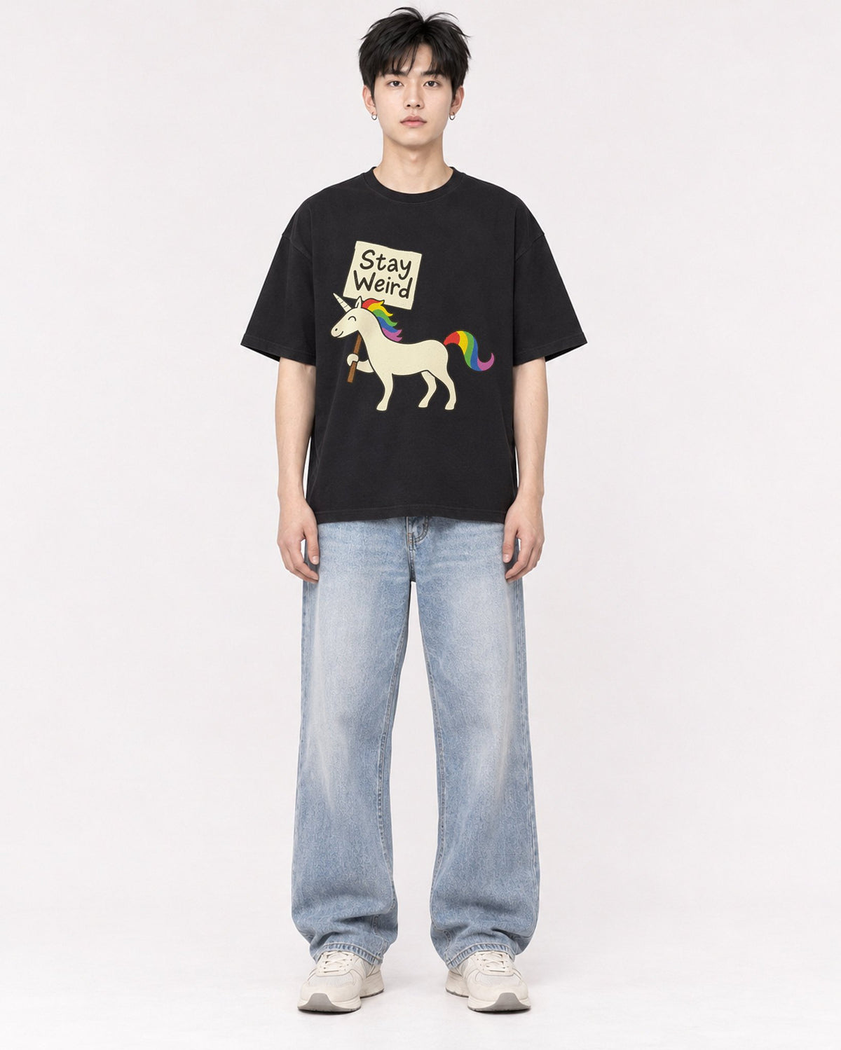 Mockup Boxy Heavyweight Tee Black male full-body 01