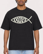 Mockup Boxy Heavyweight Tee Black male close-up 05