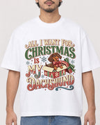 Mockup Boxy Heavyweight Tee White male close-up 02