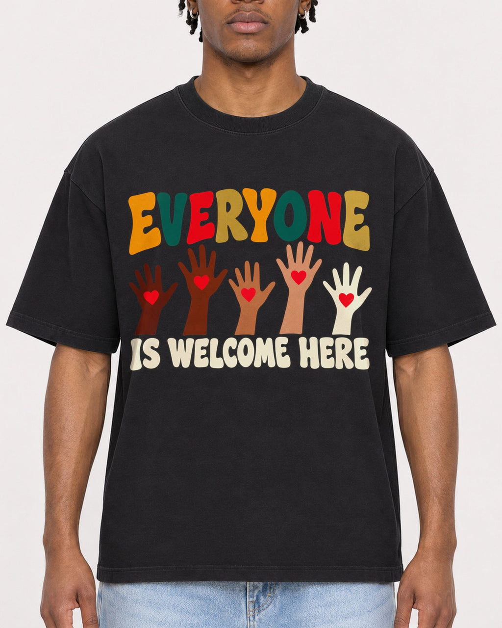 Mockup Boxy Heavyweight Tee Black male close-up 05