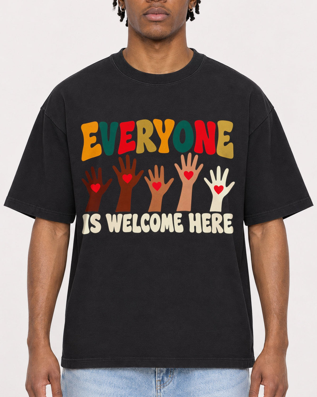 Mockup Boxy Heavyweight Tee Black male close-up 05
