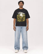 Mockup Boxy Heavyweight Tee Black male full-body 05