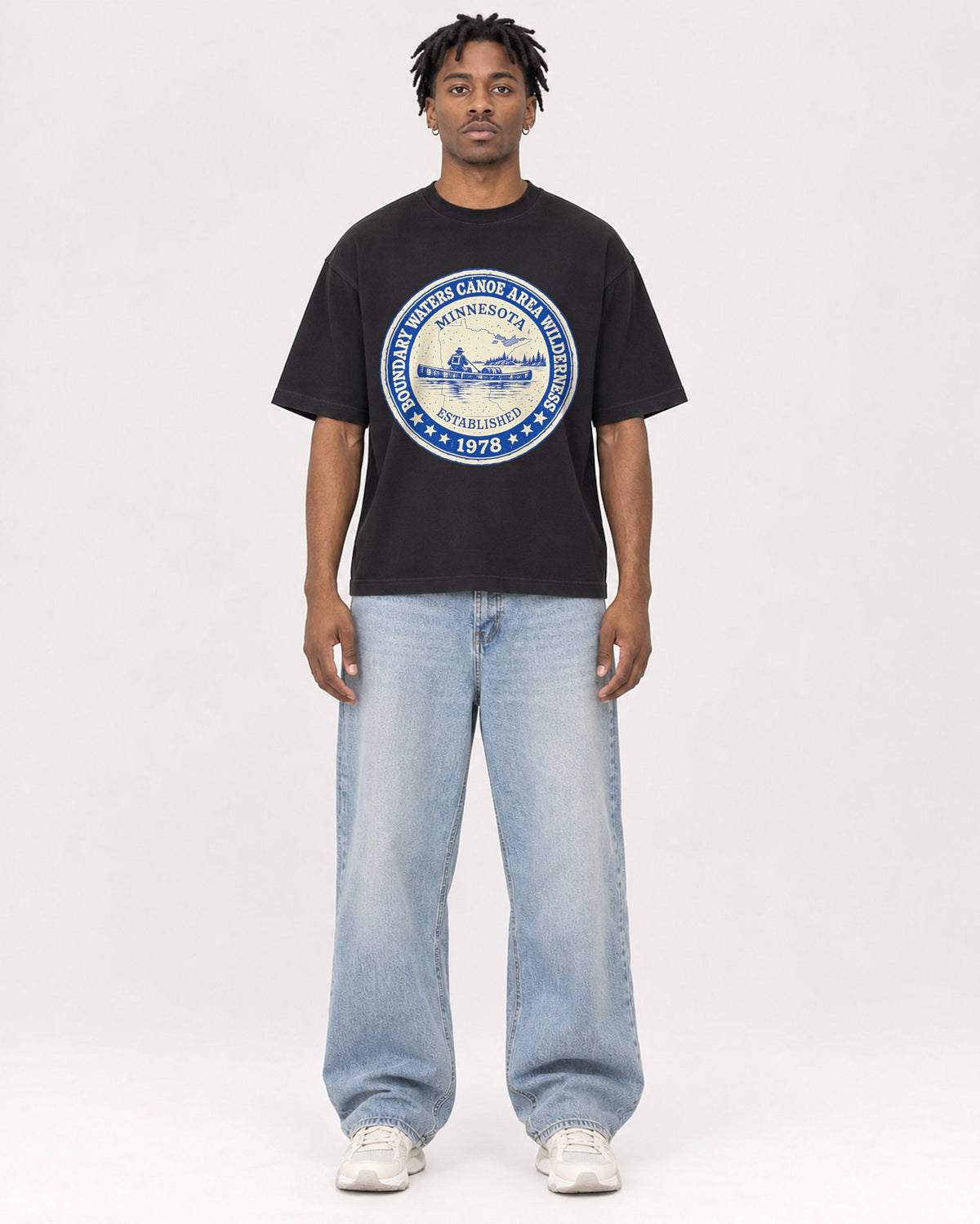 Mockup Boxy Heavyweight Tee Black male full-body 05