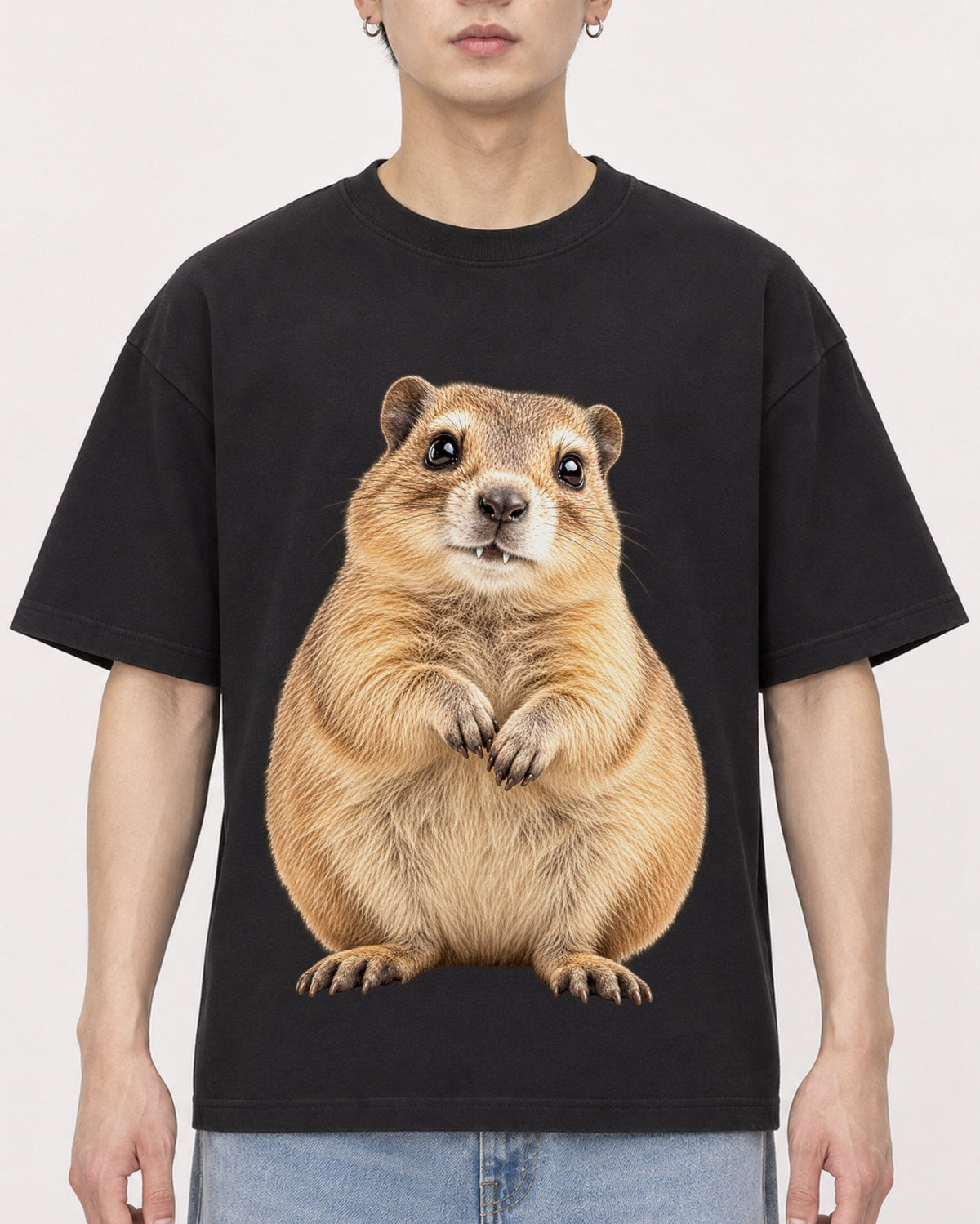 Mockup Boxy Heavyweight Tee Black male close-up 01