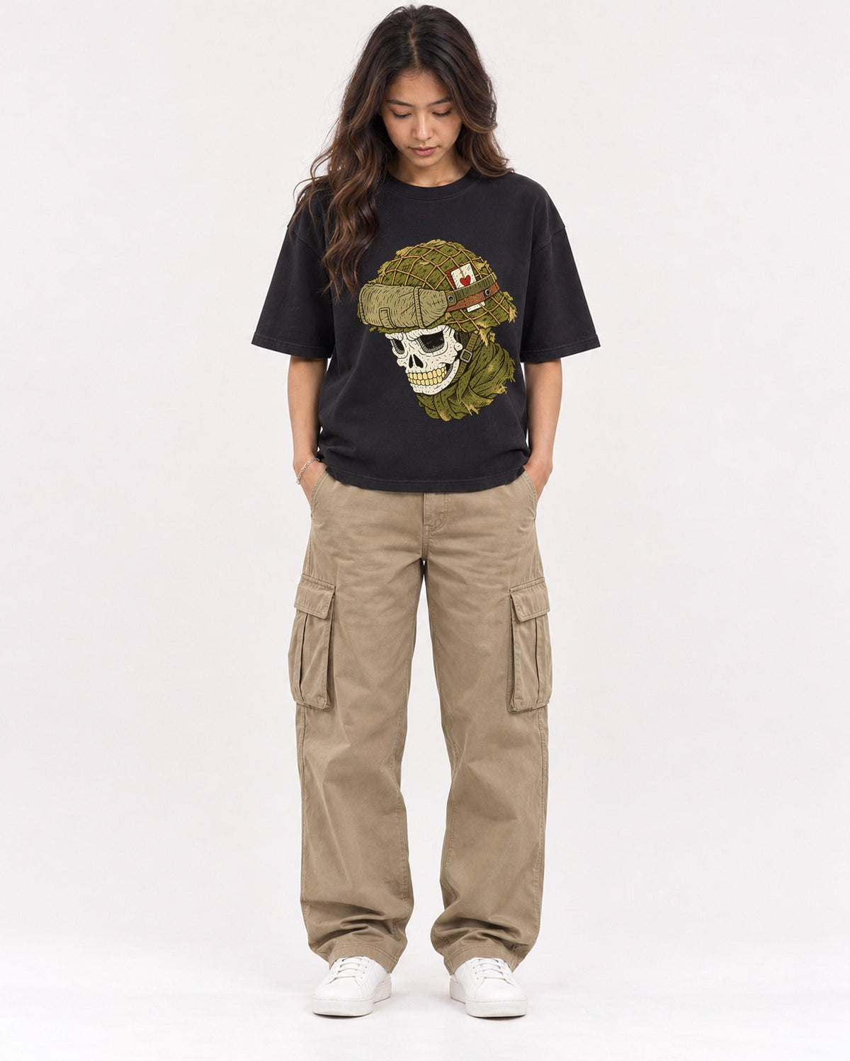 Mockup Boxy Heavyweight Tee Black female full-body 02