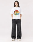 Mockup Boxy Heavyweight Tee White female full-body 03