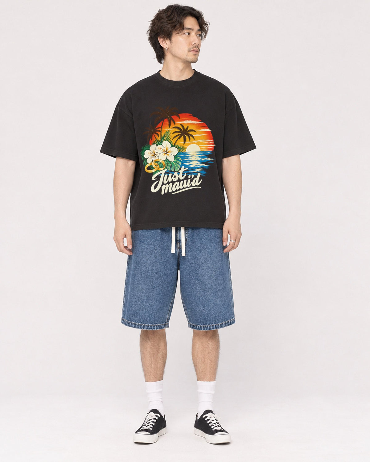 Mockup Boxy Heavyweight Tee Black male full-body 03