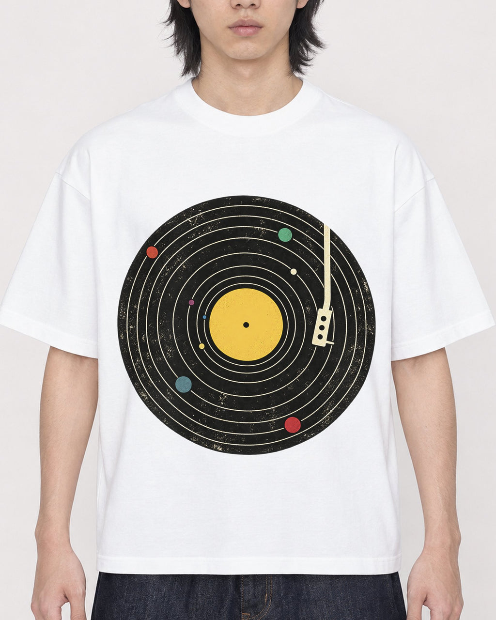 Mockup Boxy Heavyweight Tee White male close-up 41