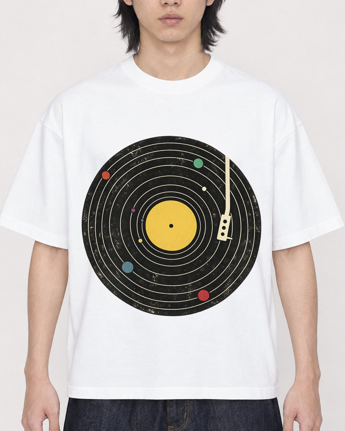 Mockup Boxy Heavyweight Tee White male close-up 41