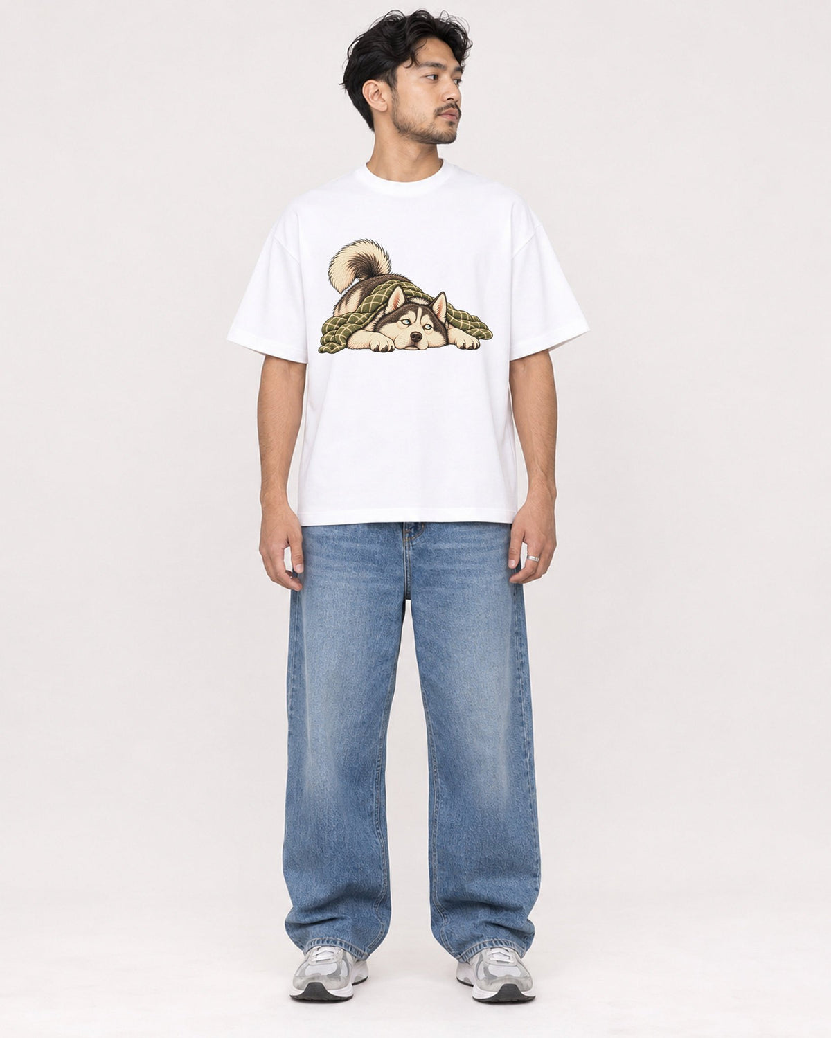 Mockup Boxy Heavyweight Tee White male full-body 02