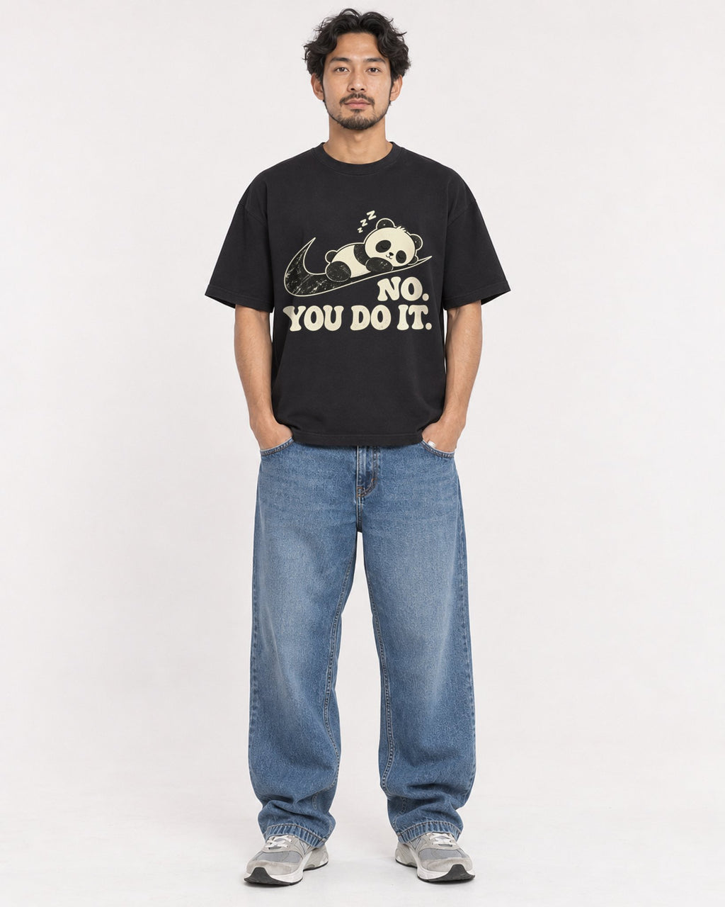 Mockup Boxy Heavyweight Tee Black male full-body 02