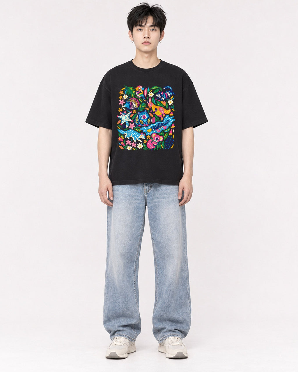 Mockup Boxy Heavyweight Tee Black male full-body 01