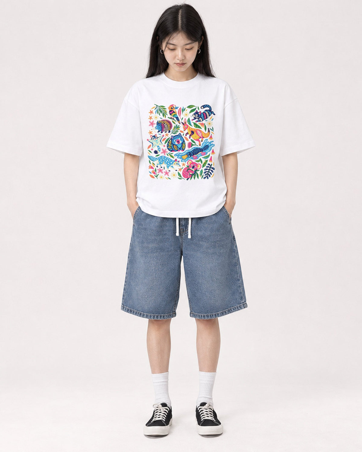 Mockup Boxy Heavyweight Tee White female full-body 01