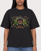 Mockup Boxy Heavyweight Tee Black female close-up 04