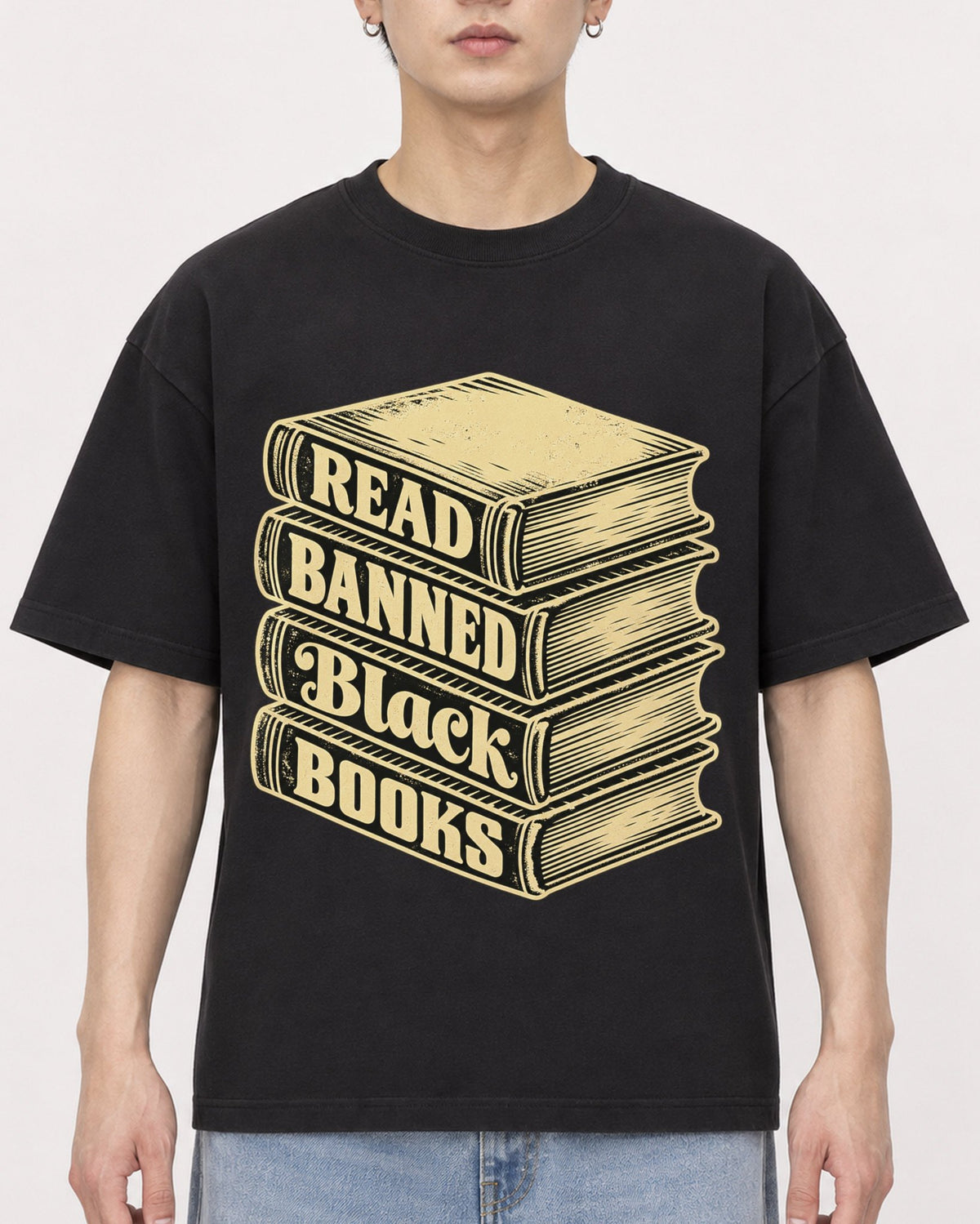 Mockup Boxy Heavyweight Tee Black male close-up 01