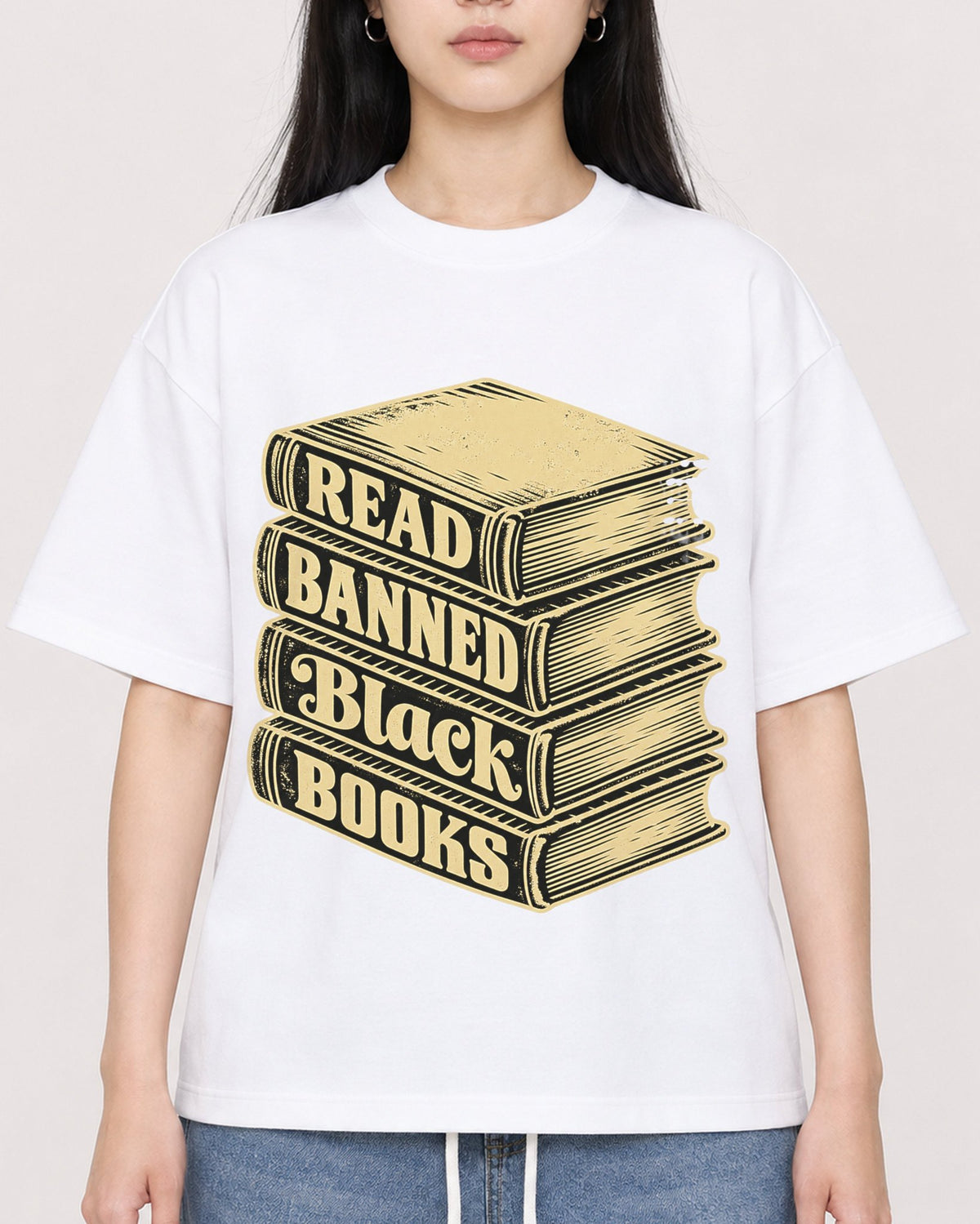 Mockup Boxy Heavyweight Tee White female close-up 01