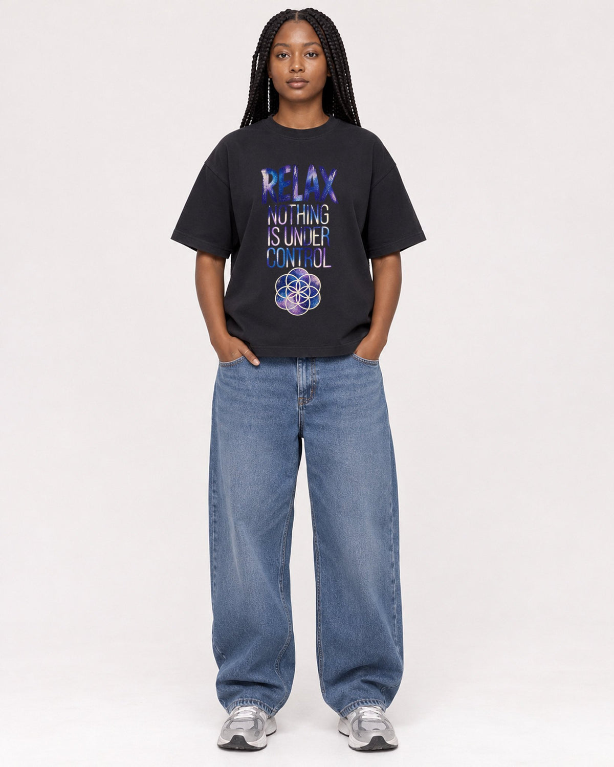Mockup Boxy Heavyweight Tee Black female full-body 04