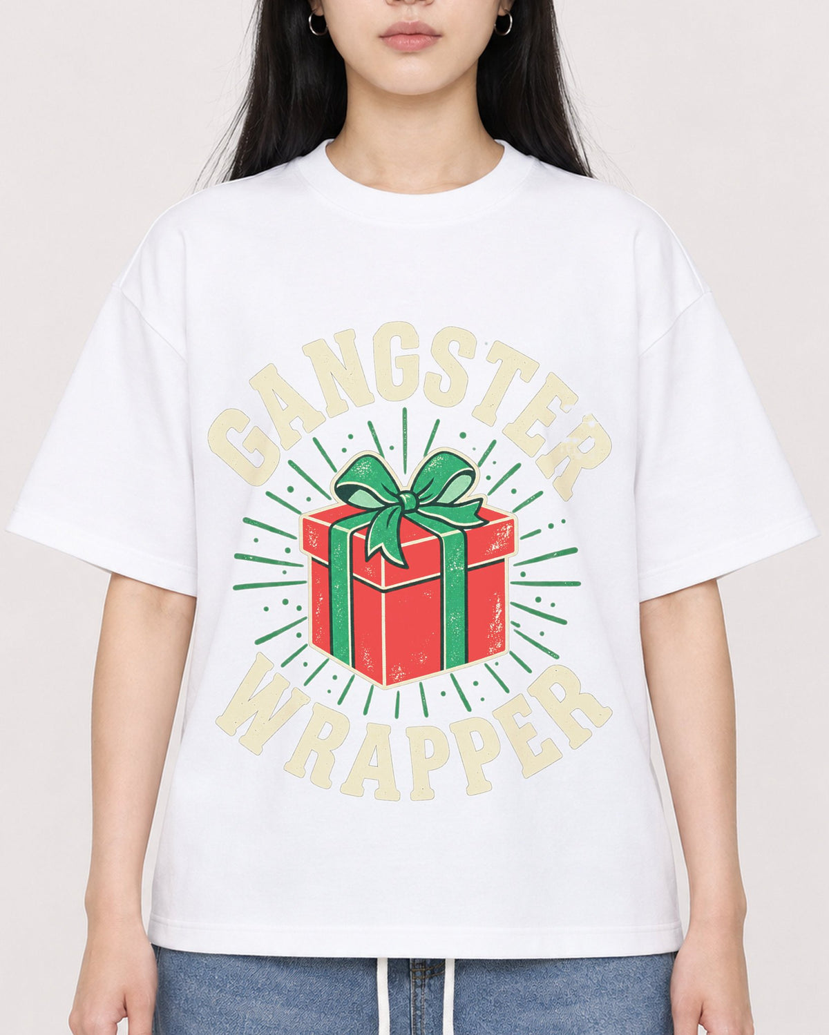Mockup Boxy Heavyweight Tee White female close-up 01