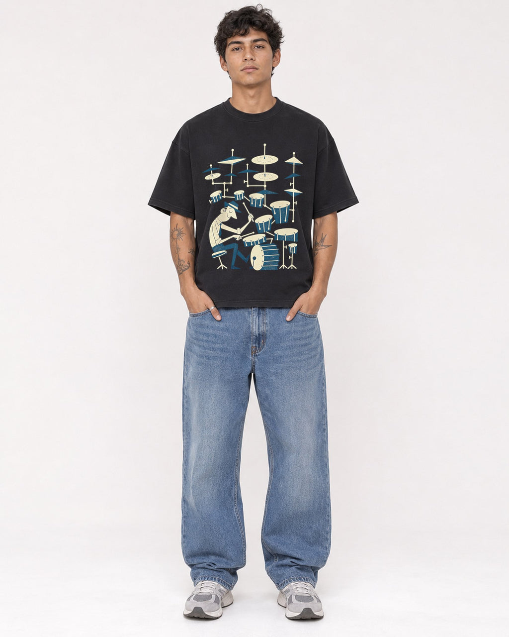 Mockup Boxy Heavyweight Tee Black male full-body 06