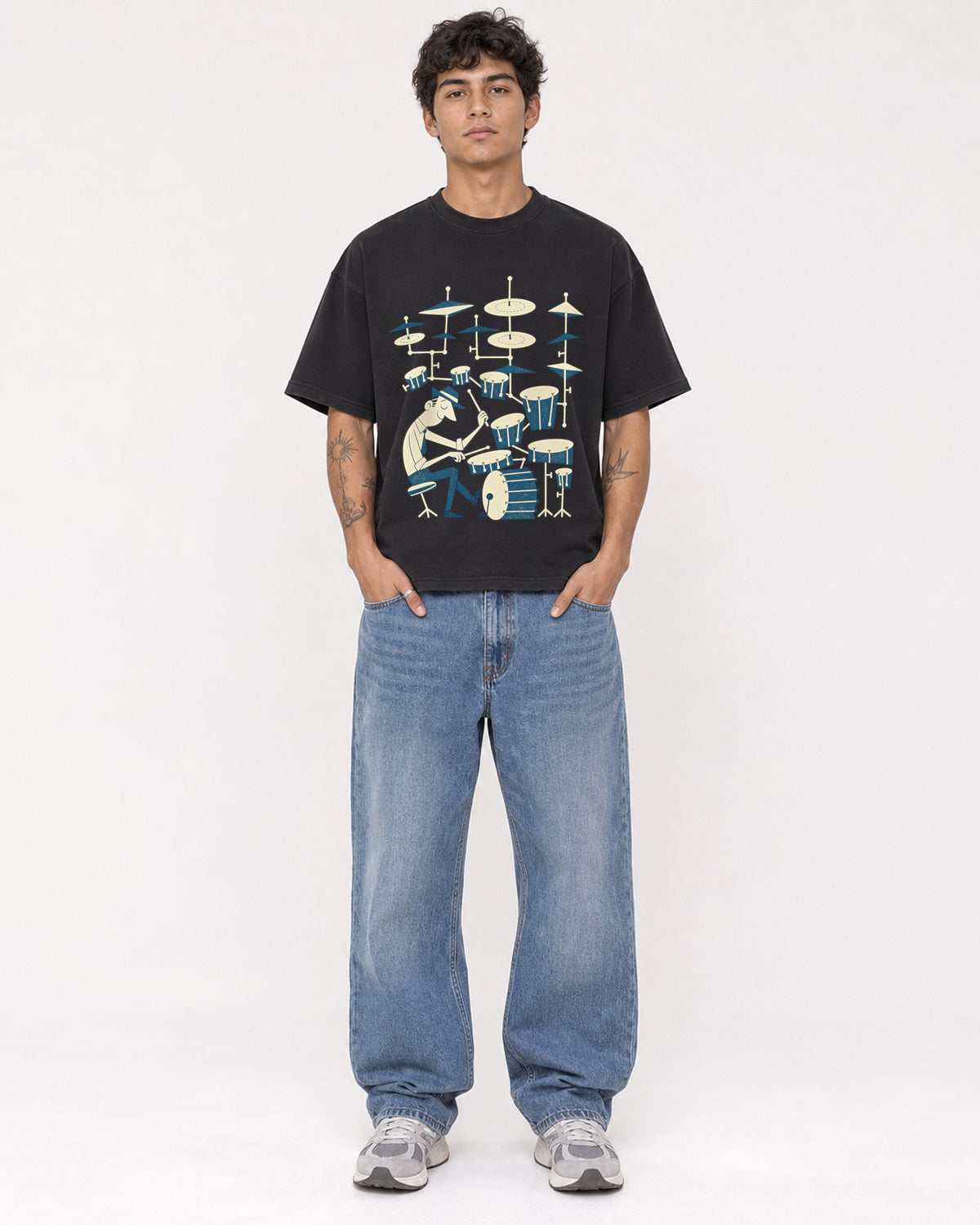 Mockup Boxy Heavyweight Tee Black male full-body 06